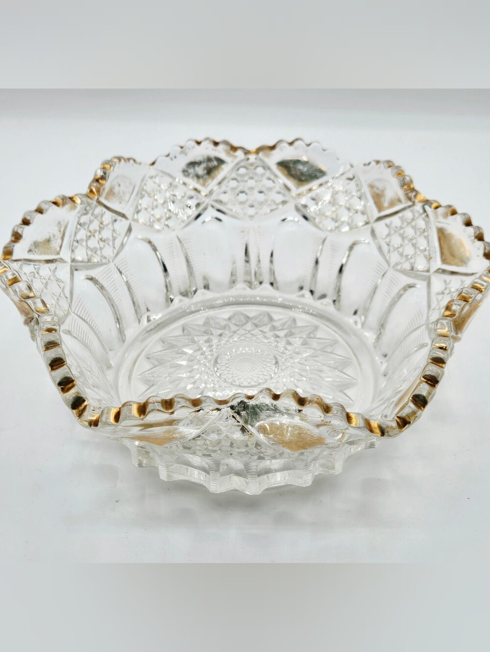 Early American Pattern Glass (EAPG) Scallop Edge Glass Bowl Gold Gilding